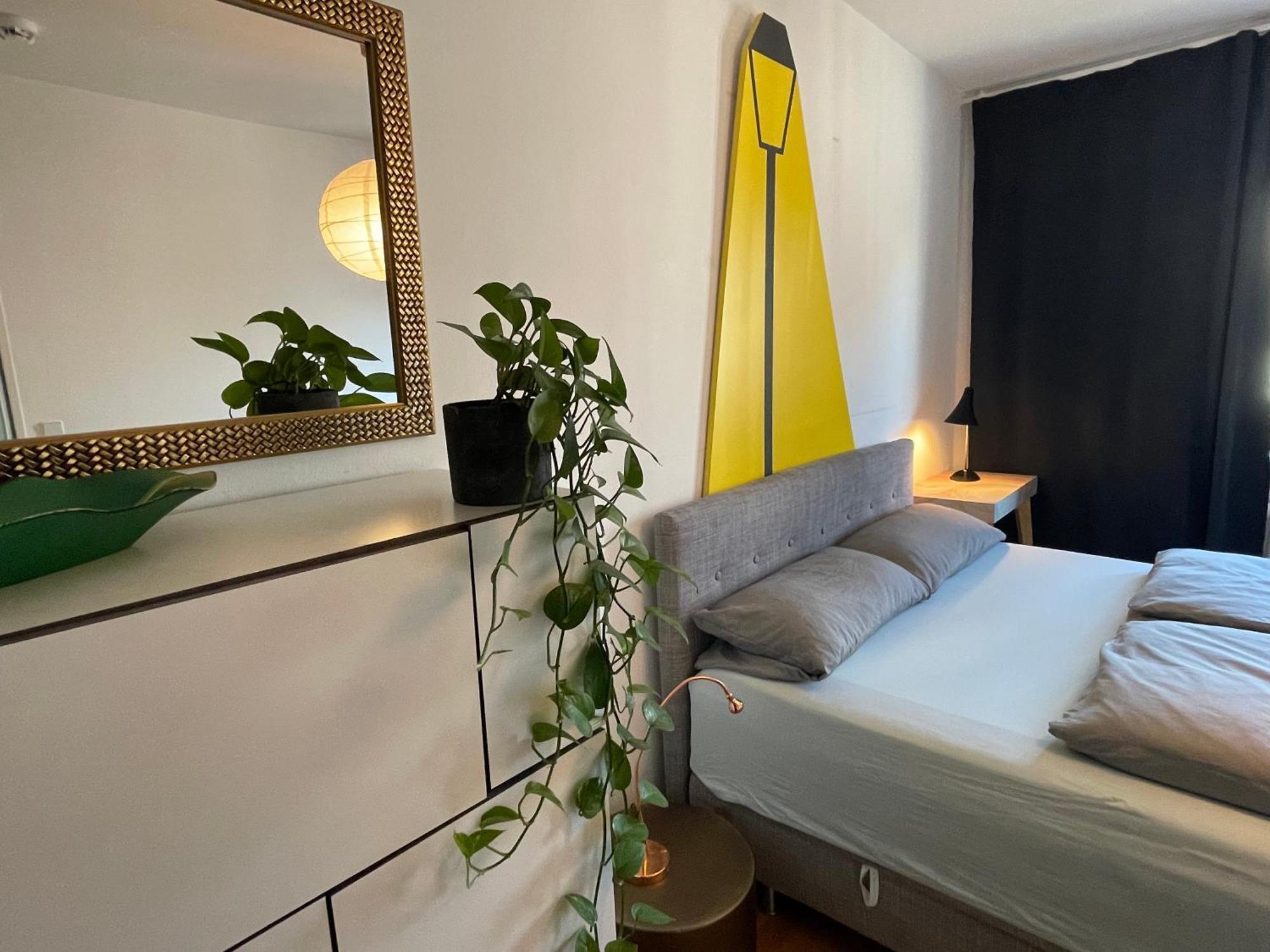 Checkpoint Charlie Apartment Berlin Bagian luar foto
